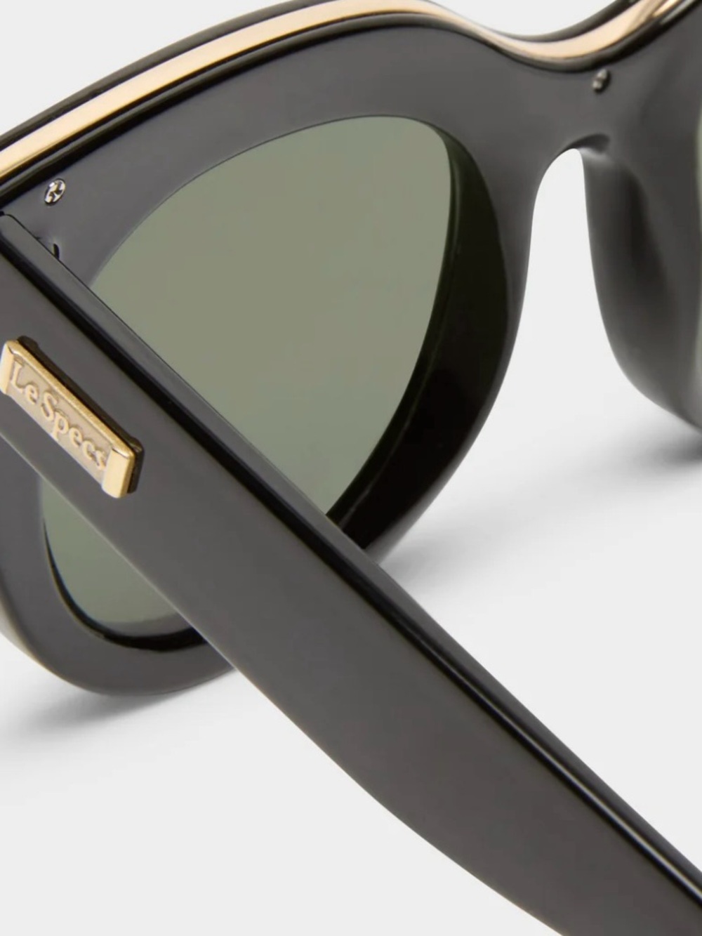 Le Specs Air heart-Black and Gold EUC - Picture 3 of 6